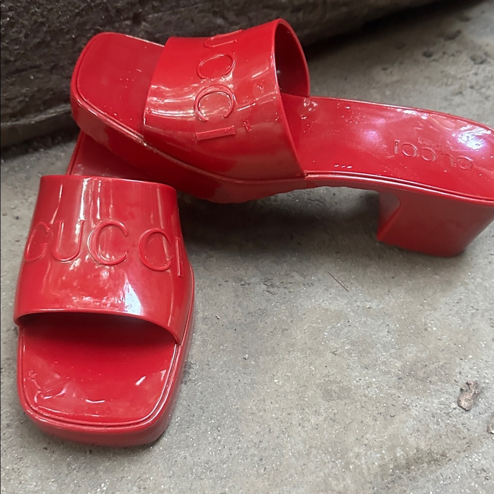 Gucci Rubber Slides - Picture 5 of 9
